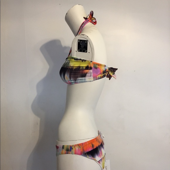 New Beautiful Chio di Stefania D Bikini - Picture 4 of 15